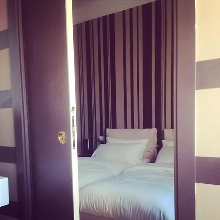 Pattini Bed and Breakfast 2*