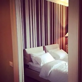 Pattini 2* Milano