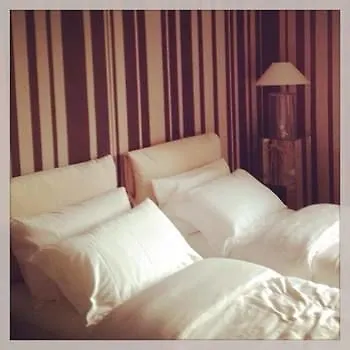 Pattini Bed & Breakfast 2*